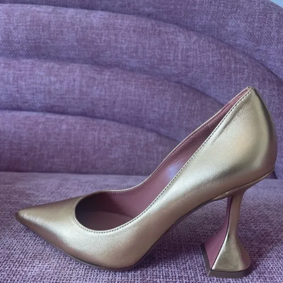 Ami pump - Amina Muaddi in Nappa soft gold leather size 36.