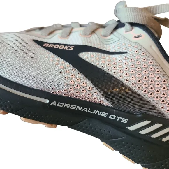 Brooks Adrenaline 22 GTS Womens Running Shoes - Gray and Black - Size 8.5 W