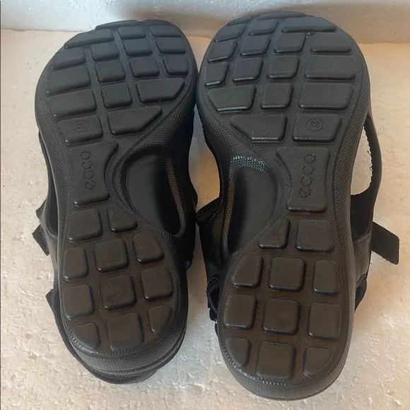 Ecco black Sandals 2 strap women’s size 38 7 7.5