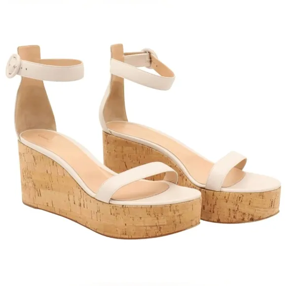 Gianvito Rossi Portofino White Leather Sandals - Size 40 EU / 9 US like new