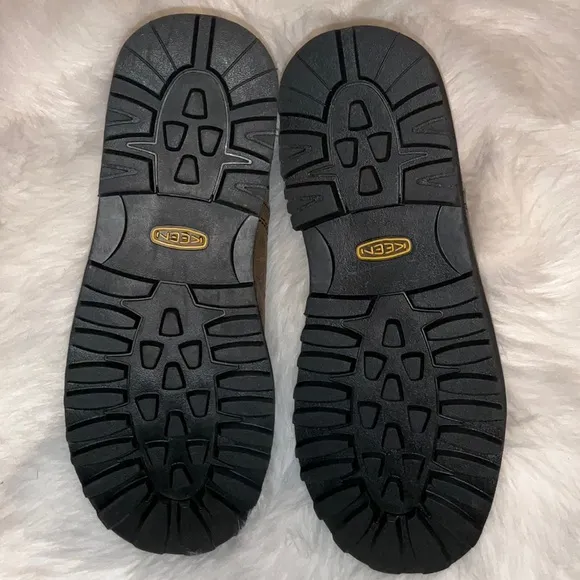 Keen Chukka Boots