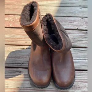 Mens Gently Used UGG Brown Shearling Boots