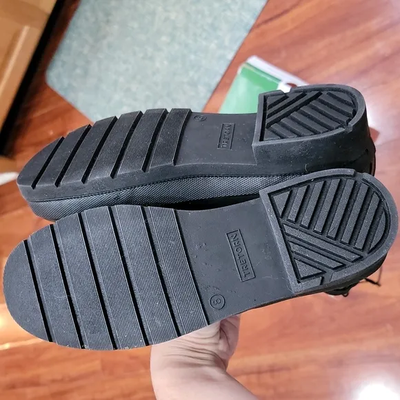 NWB Tretorn rain boots