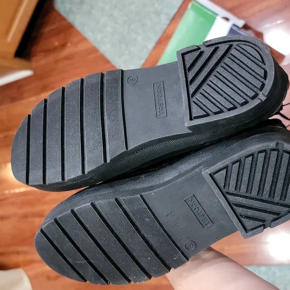NWB Tretorn rain boots