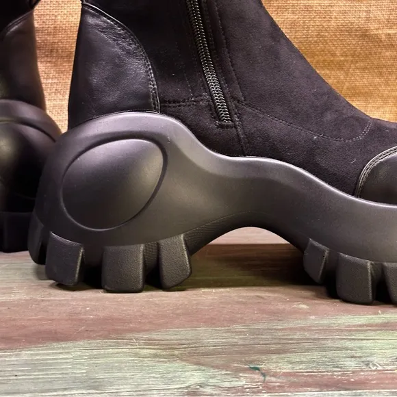 Pull on Leather Knee-High Platform Boots size 6 (36) NWOT