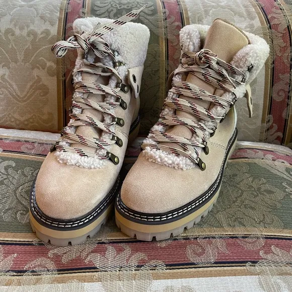 SEE BY CHLOÉ Eilieen shearling-lined suede and leather ankle boots. Size 11 US
