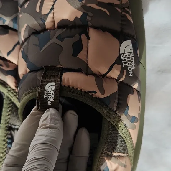 The North Face Teen Thermoball Insulated Traction Mule II Shoes Camo