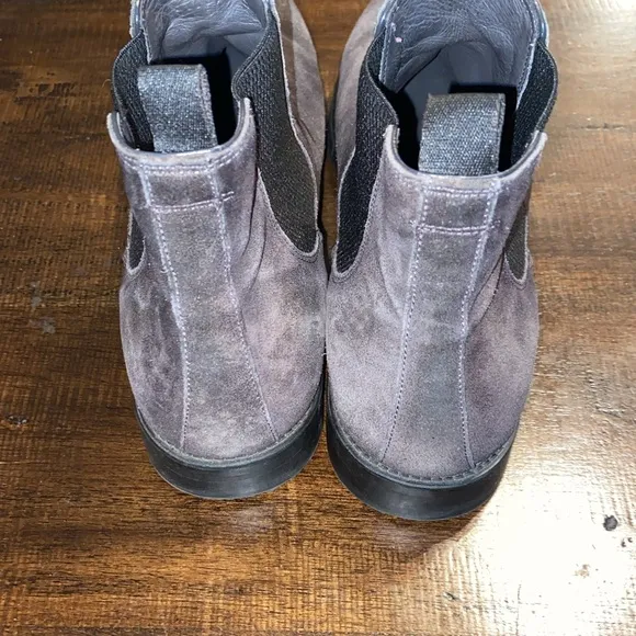 To Boot New York Adam Derrick Gray Chelsea Boots Suede Ankle size 10