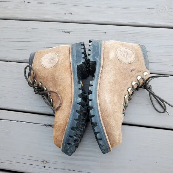 Vintage 90s y2k Brown Roughout Suede Leather Mountaineering Hiking Boots 7.5
